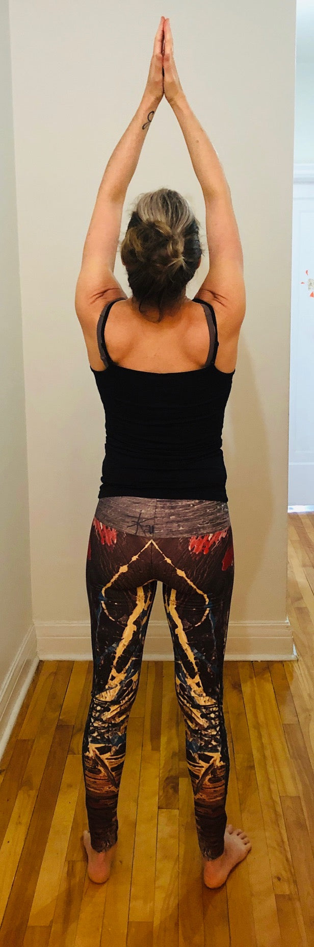 Joie de Vivre 1/100 - Explode